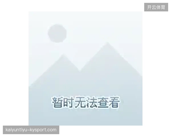 开拓者热议哈兰德动态：足球新时代的璀璨明星
